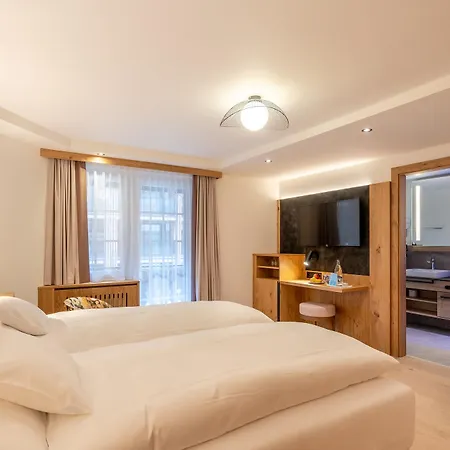 Otel La Ginabelle 4*