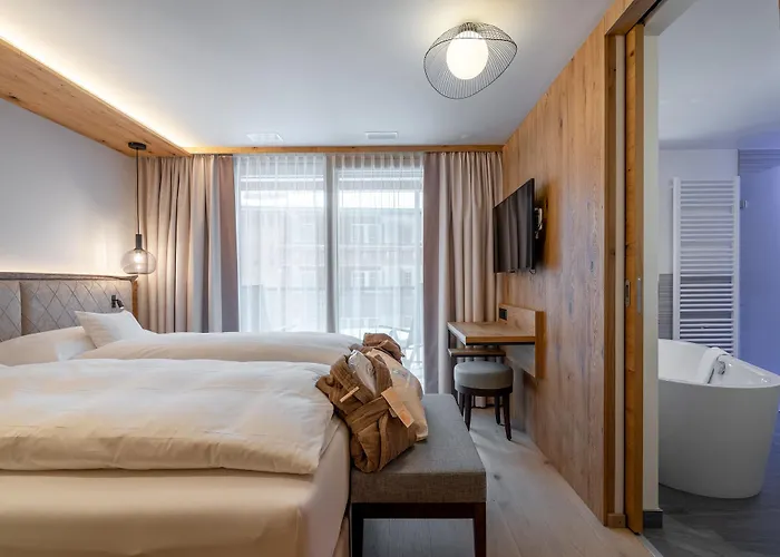 Отель La Ginabelle 4*