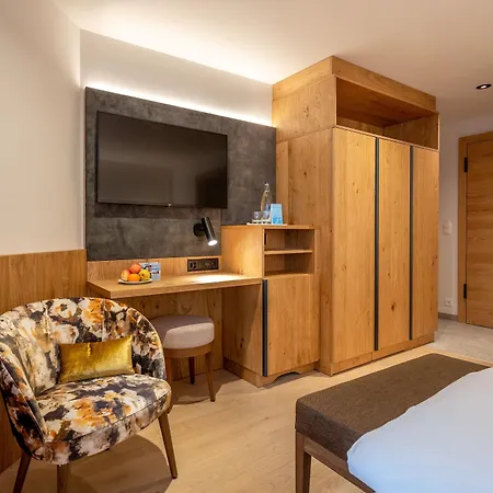 La Ginabelle Готель