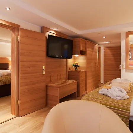 La Ginabelle Otel