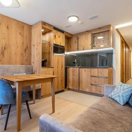 La Ginabelle Готель